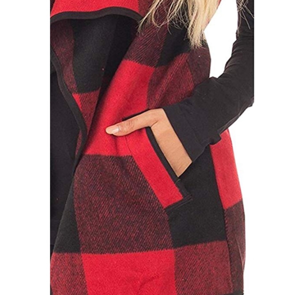 ‼️SOLD‼️Sleeveless Plaid Cardigan - Picture 5 of 6
